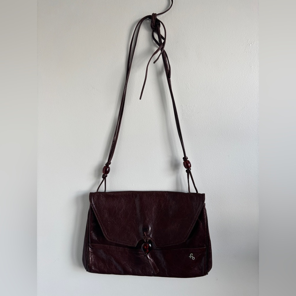 Elegant Burgundy Leather Shoulder Bag